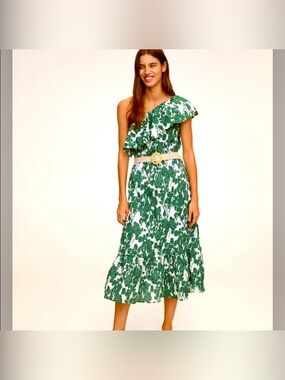 Mango One-Shoulder White and Green Floral Print. Size 4